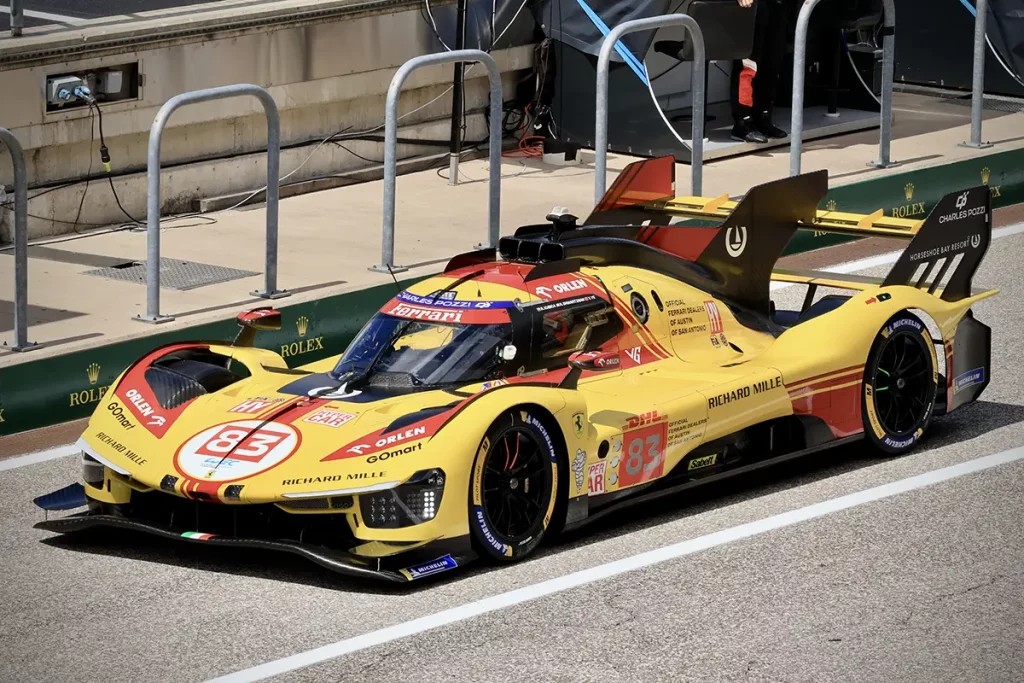 Photo de la Ferrari 499P victorieuse aux 24 heures du Mans 2025